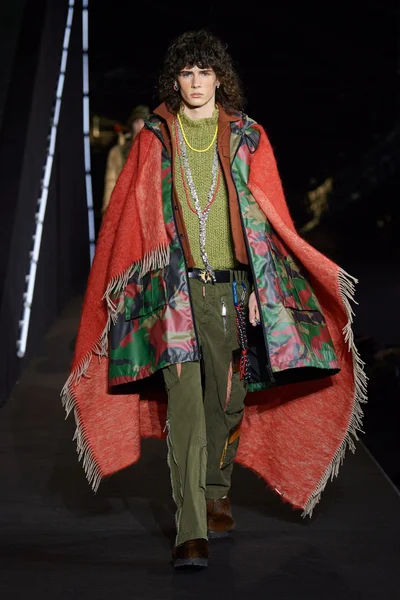 Look 20